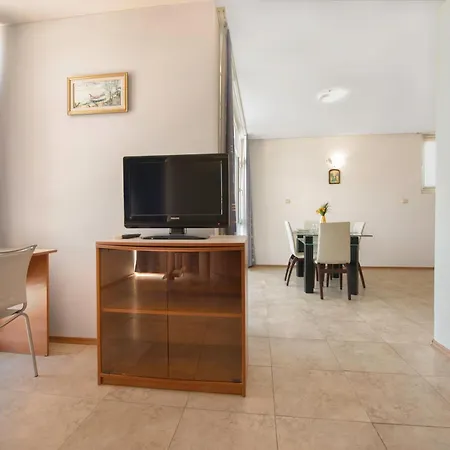 Elit 3 Apartament Słoneczny Brzeg